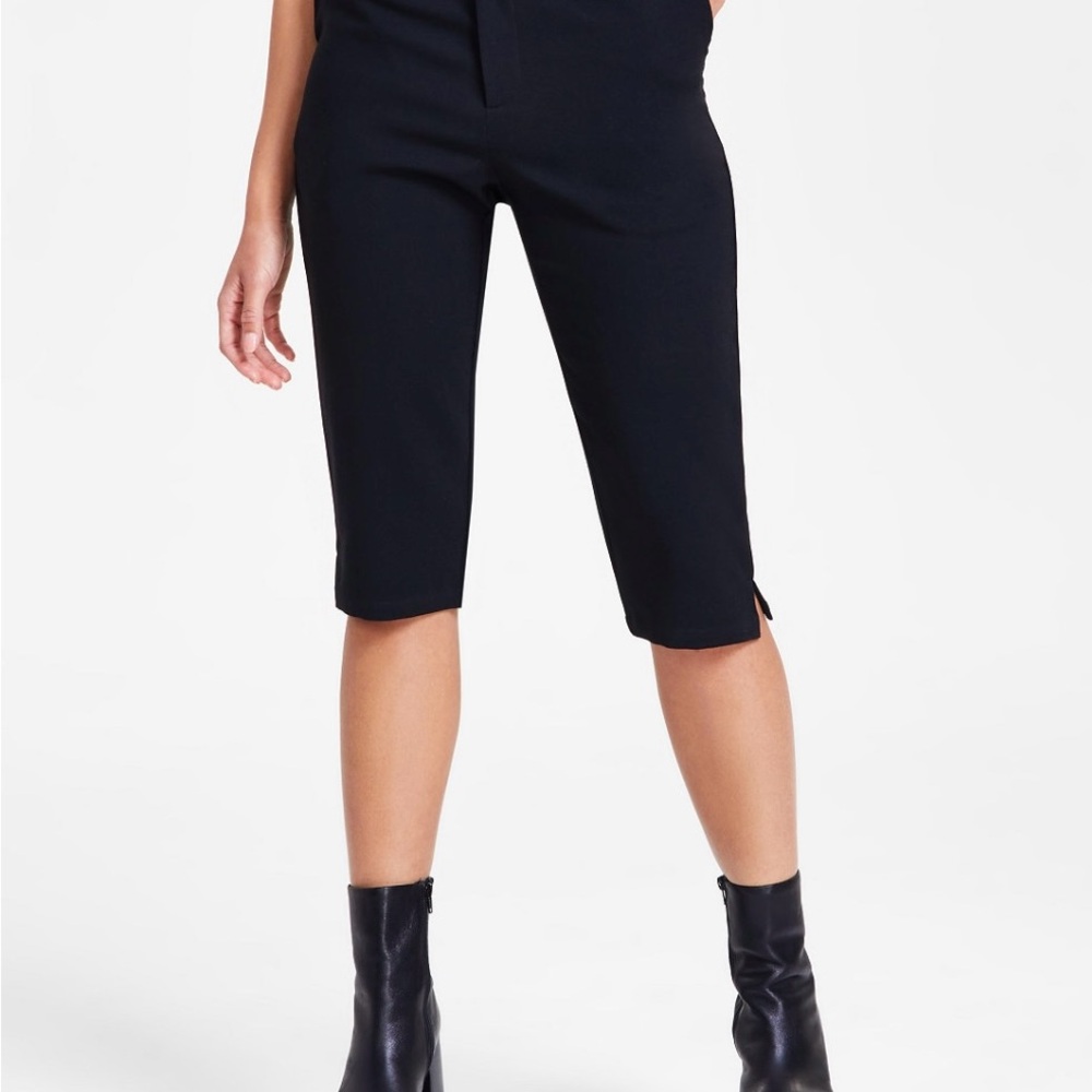 Bar III Women's Black Capris
